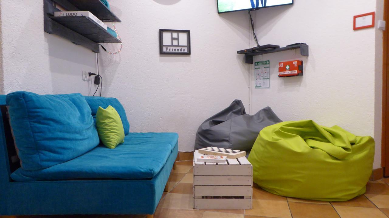 Hostel Flyfly , Darmowy Parking , Rezerwuj Przez Urzadzenia Mobilne -10 Procent *