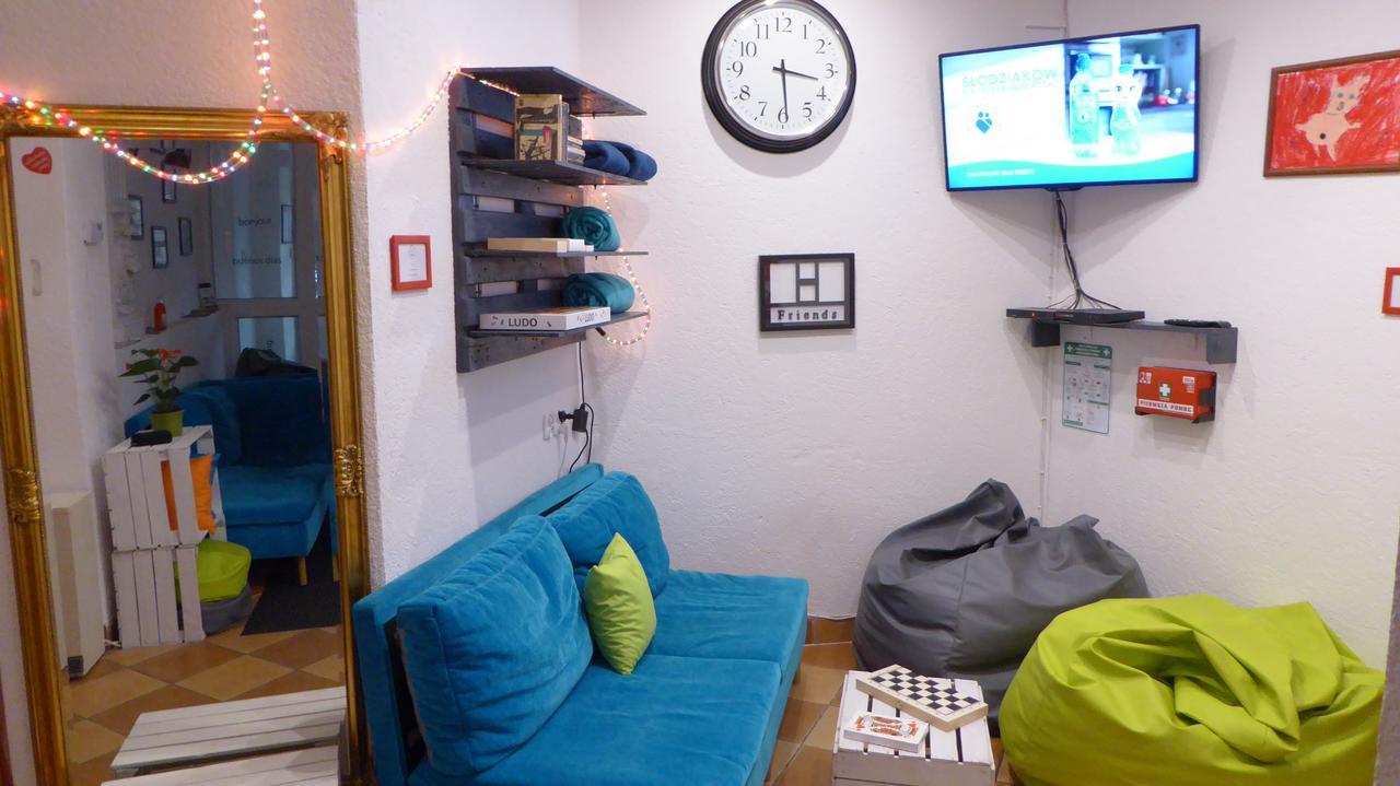Hostel Flyfly , Darmowy Parking , Rezerwuj Przez Urzadzenia Mobilne -10 Procent *
